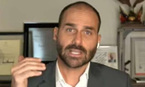 Polícia Federal afasta Eduardo Bolsonaro de suas funções na corporação