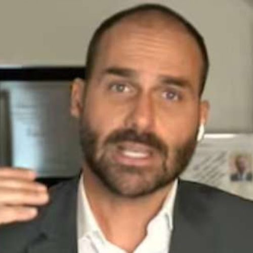 Polícia Federal afasta Eduardo Bolsonaro de suas funções na corporação