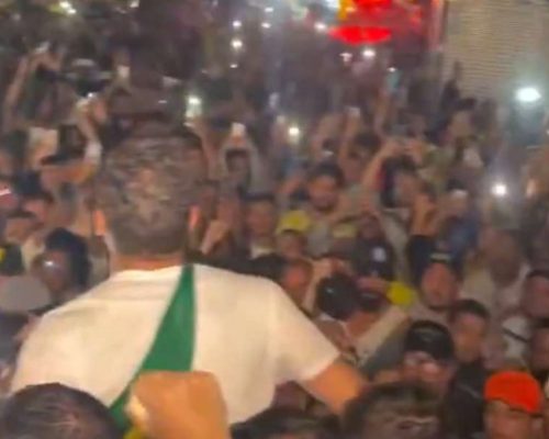 Caminhada de Nikolas chega a Luziânia e é aclamada por multidão em festa (Veja o vídeo)
