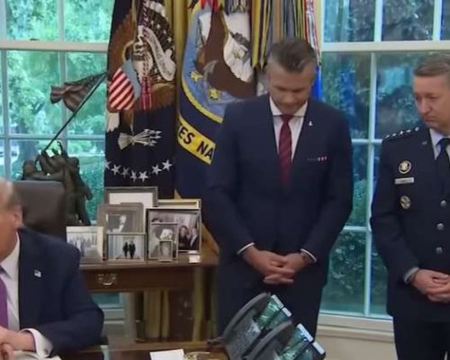 General americano vai pessoalmente ao Caribe e deixa Maduro em desespero