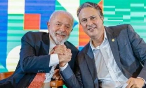 Incansável, Lula quebra todos os recordes: 53 universidades federais em greve