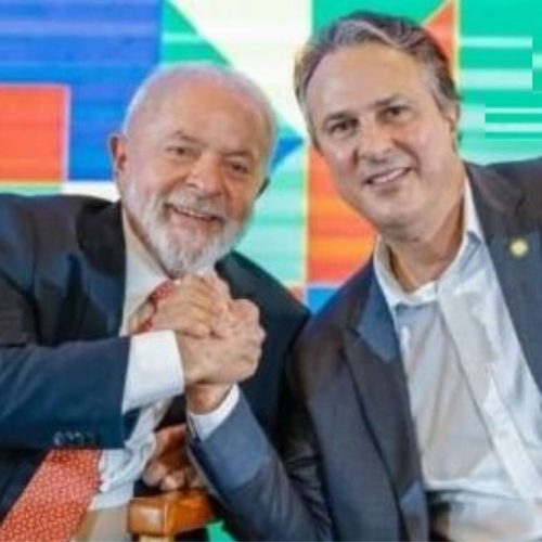 Incansável, Lula quebra todos os recordes: 53 universidades federais em greve