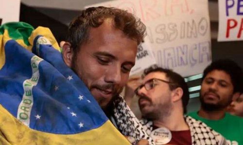 Brasileiro de esquerda é preso por Israel sob acusação de vínculo com organização ligada ao Hamas