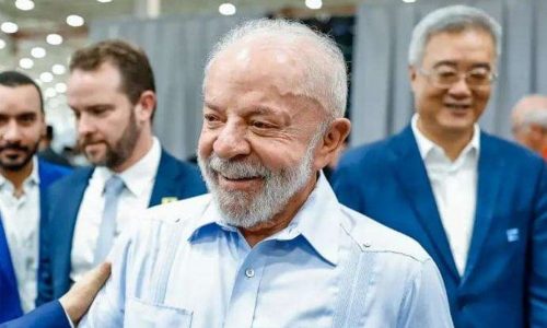 Lula faz piada de mau gosto com chineses e comete gafe internacional