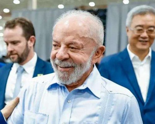 Lula faz piada de mau gosto com chineses e comete gafe internacional