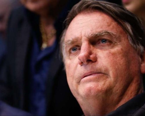 Defesa de Bolsonaro pede autorização a Moraes para receber assessor de Trump na prisão