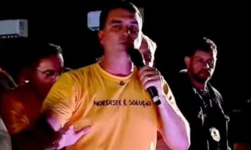 Bahia vira para oposição e Flávio Bolsonaro lidera eleição no estado que era fortaleza do PT