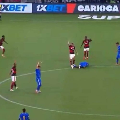 Susto no Maracanã: volante do Sampaio Corrêa tem convulsão durante vitória do Flamengo (Veja o vídeo)