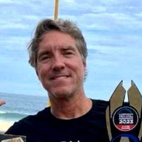 Bi-campeão que saltou e morreu ontem, tentou evitar salto que matou o lendário Pepê, há 34 anos