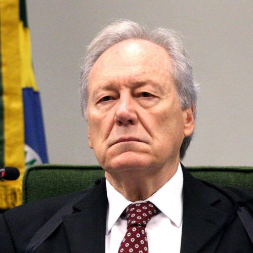 Lewandowski paga mais que o dobro por mansão e vê imóvel bloqueado pela Justiça em um mês