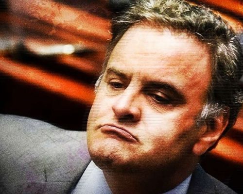 O retorno do “Teatro das Tesouras”: Aécio entra na Justiça contra Lula e o PT