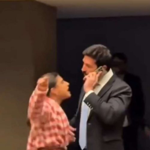 DEPUTADA PT QUE AGREDIU NIKOLAS E ATACOU FUNCIONÁRIO DA CÂMARA RISCO DE PERDER O MANDATO