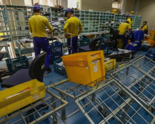 2,5 mil funcionários dos Correios ficam sem “vale-natal”