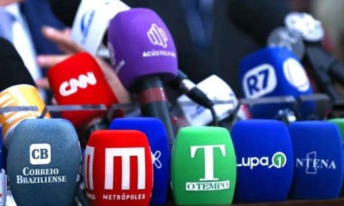 Omissão da imprensa tradicional foi determinante para a crise institucional brasileira