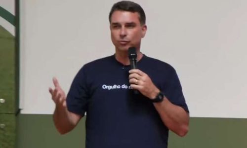 Aos gritos de ‘presidente’, Flávio Bolsonaro é ovacionado em um dos maiores eventos do agro do Brasil; veja o vídeo!