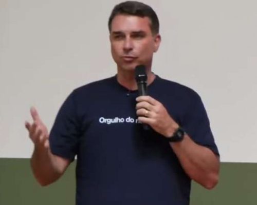 Aos gritos de ‘presidente’, Flávio Bolsonaro é ovacionado em um dos maiores eventos do agro do Brasil; veja o vídeo!