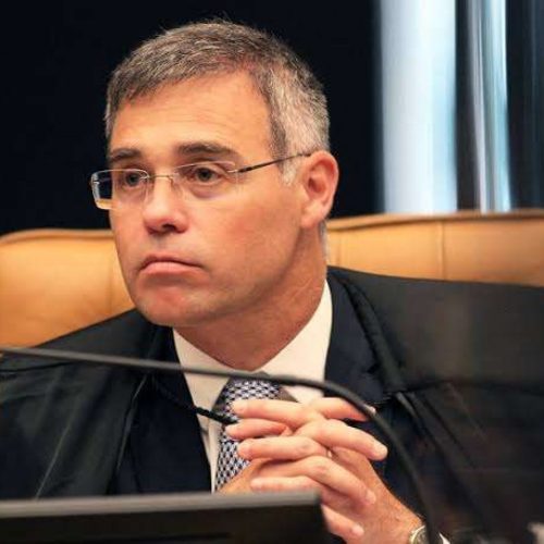 AO VIVO: Mendonça defende Messias no STF / PSOL pede prisão de generais (veja o vídeo)
