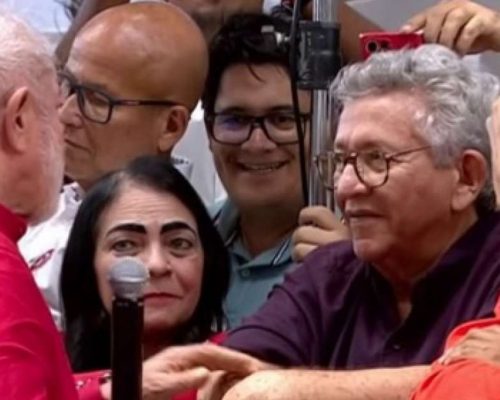 Prefeito petista supera Lula na mentira e gera constrangimento em evento público (Veja o vídeo!)