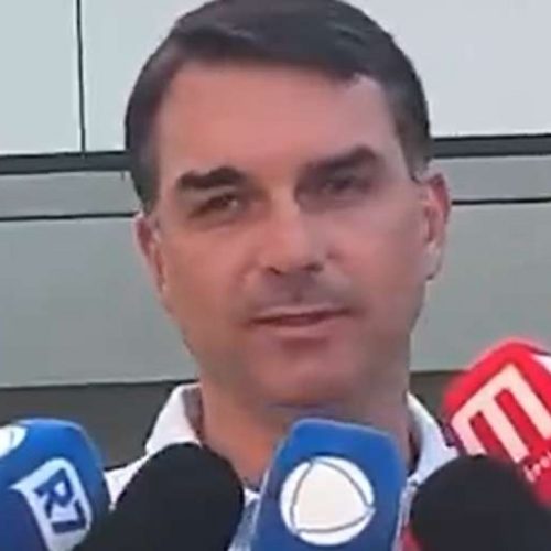 URGENTE: BOLSONARO ESCREVE CARTA E FLÁVIO VAI LER EM PÚBLICO HOJE Veja o vídeo!
