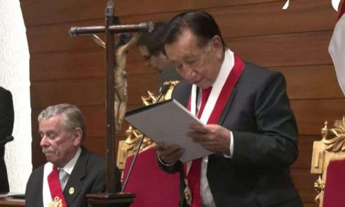 Sem passar pelo voto popular, a esquerda retoma o poder no Peru com um presidente de ficha suja