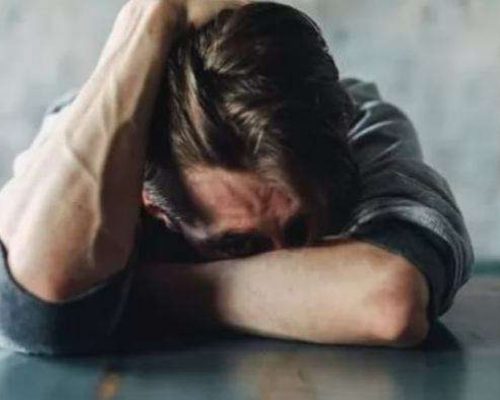 Emprego não cura crack: o autoengano das políticas para moradores de rua
