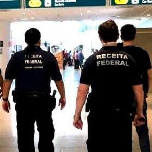 Auditores da Receita Federal criticam inquérito de Moraes sobre quebra de sigilo de ministros