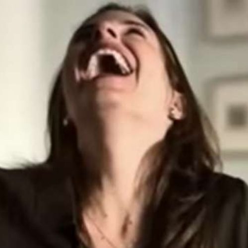 Suzane von Richthofen reaparece aos risos relembrando o crime que chocou o país (Veja o vídeo!)