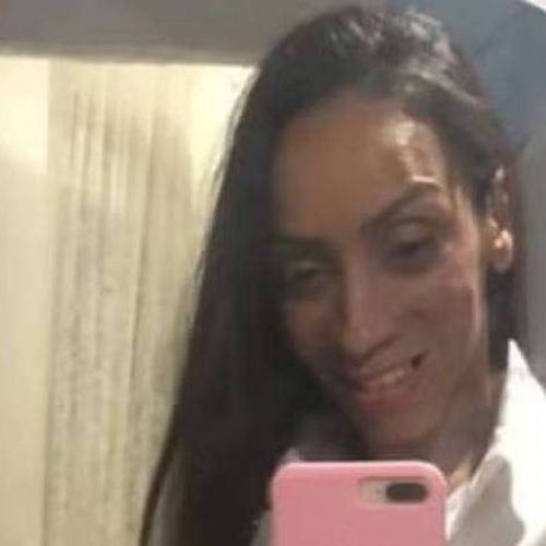 Mãe de quatro filhos é encontrada morta com sinais de violência; polícia caça principal suspeito
