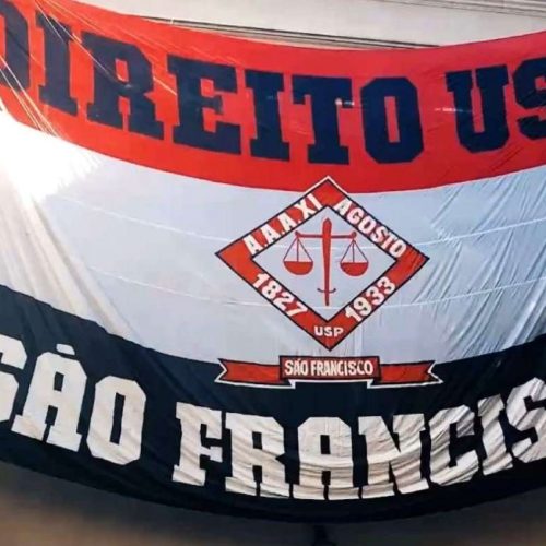 Estudantes de Direito da USP protagonizam vexame triste