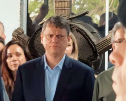 Tarcísio é premiado pelo BOPE no RJ
