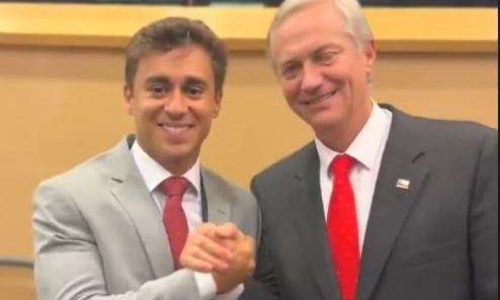 Presidente chileno José Antonio Kast insiste em foto com Nikolas Ferreira (VEJA O VÍDEO)