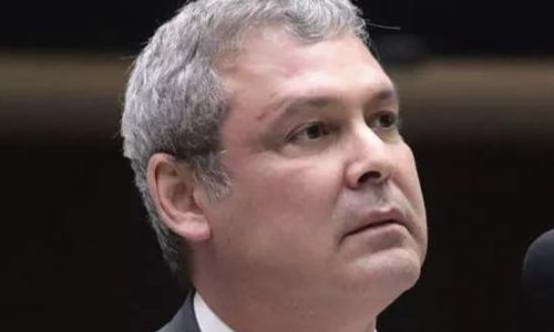 Prefeitura de Nova Iguaçu cobra dívida de quase R$ 5 milhões de Lindbergh por irregularidades