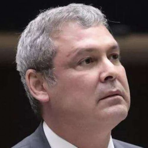 Prefeitura de Nova Iguaçu cobra dívida de quase R$ 5 milhões de Lindbergh por irregularidades