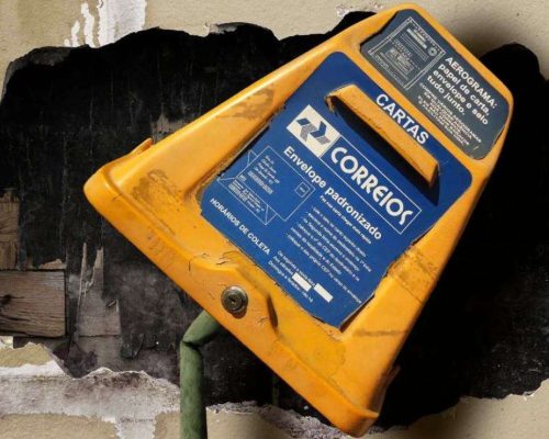 Governo faz encenação, mas vai somar “juros estratosféricos” ao rombo bilionário dos Correios
