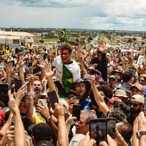 Caminhada pela Liberdade e Justiça chega a Brasília e a chegada ovacionada de Nikolas Ferreira entra para a história (Veja o vídeo)