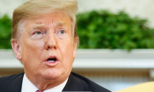 Serviço Secreto abre fogo contra homem armado próximo à Casa Branca durante evento com Trump