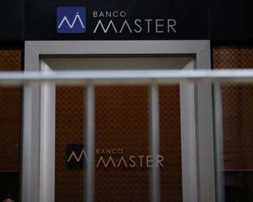 Oficiais de Justiça invadem sede do Banco Master em busca de Eduardo Bianchini, alvo central da defesa de Vorcaro