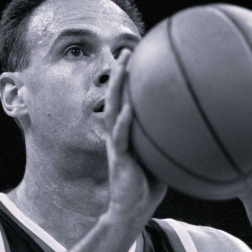 Morre Oscar Schmidt, o Mão Santa, ícone do basquete brasileiro