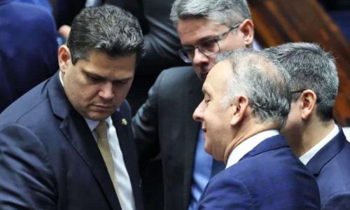 Senadores Ignoram Alcolumbre e Avançam em Três Frentes para Investigar o Caso Master