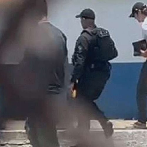 Dono do Banco Master acaba de deixar a prisão usando tornozeleira