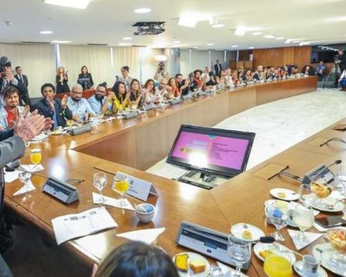 Influenciador preso por lavagem de dinheiro apoiava Lula: quem mais tem conexões com o crime?