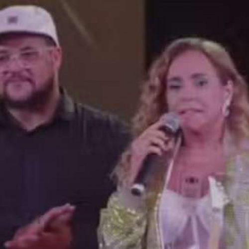 Daniela Mercury recua e pede desculpas após acusar cantor sem provas em evento