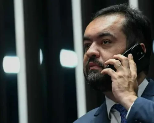 Cláudio Castro Dispara em Aprovação no Rio Após Operação Policial Contenção