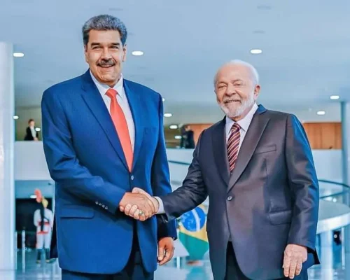 Lula Reafirma Apoio à Ditadura Chavista na Venezuela Sob Pressão dos Estados Unidos