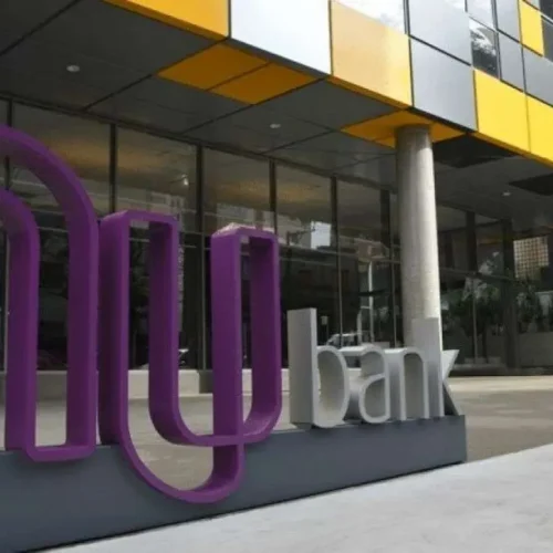 Nubank Responde a Conflito: 12 Colaboradores Demitidos Por Conduta Em Debate Sobre Modelo Híbrido