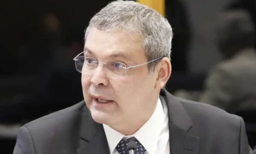 Megaoperação no Rio: Lindbergh Farias ‘surta’ após 60 CPFs cancelados do Comando Vermelho