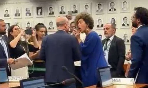 Cenas Inaceitáveis na Câmara: Talíria Petrone ataca Sargento Fahur em Algazarra