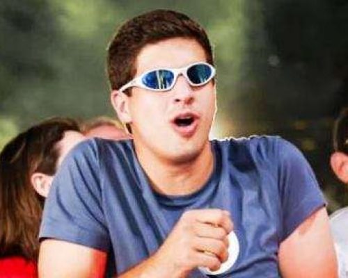 João Campos, conhecido como o “prefeito das Bets”, cede após a população cobrar