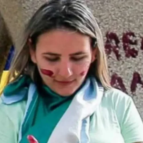Internada às pressas em SP: Débora do Batom, condenada a 14 anos pelo 8 de janeiro, tem saúde debilitada em prisão domiciliar