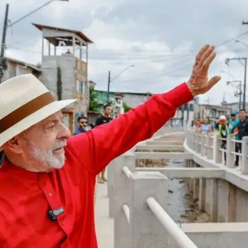 Governo Lula sob Fogo Cruzado: Denúncias de Bilhões e Caos Marcam COP30